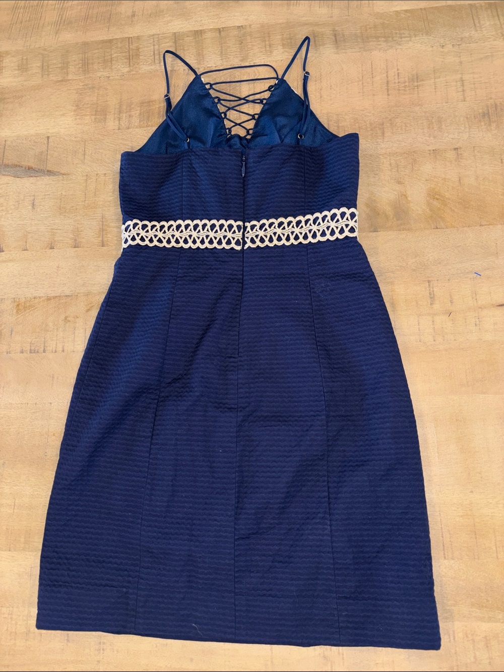 Lilly Pulitzer Trista Navy Shift Dress Gold Embroidered Trim Size 2 100% Cotton - Picture 9 of 10